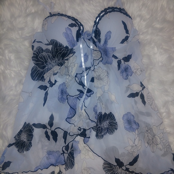 Floral design intimate wear - Picture 1 of 4